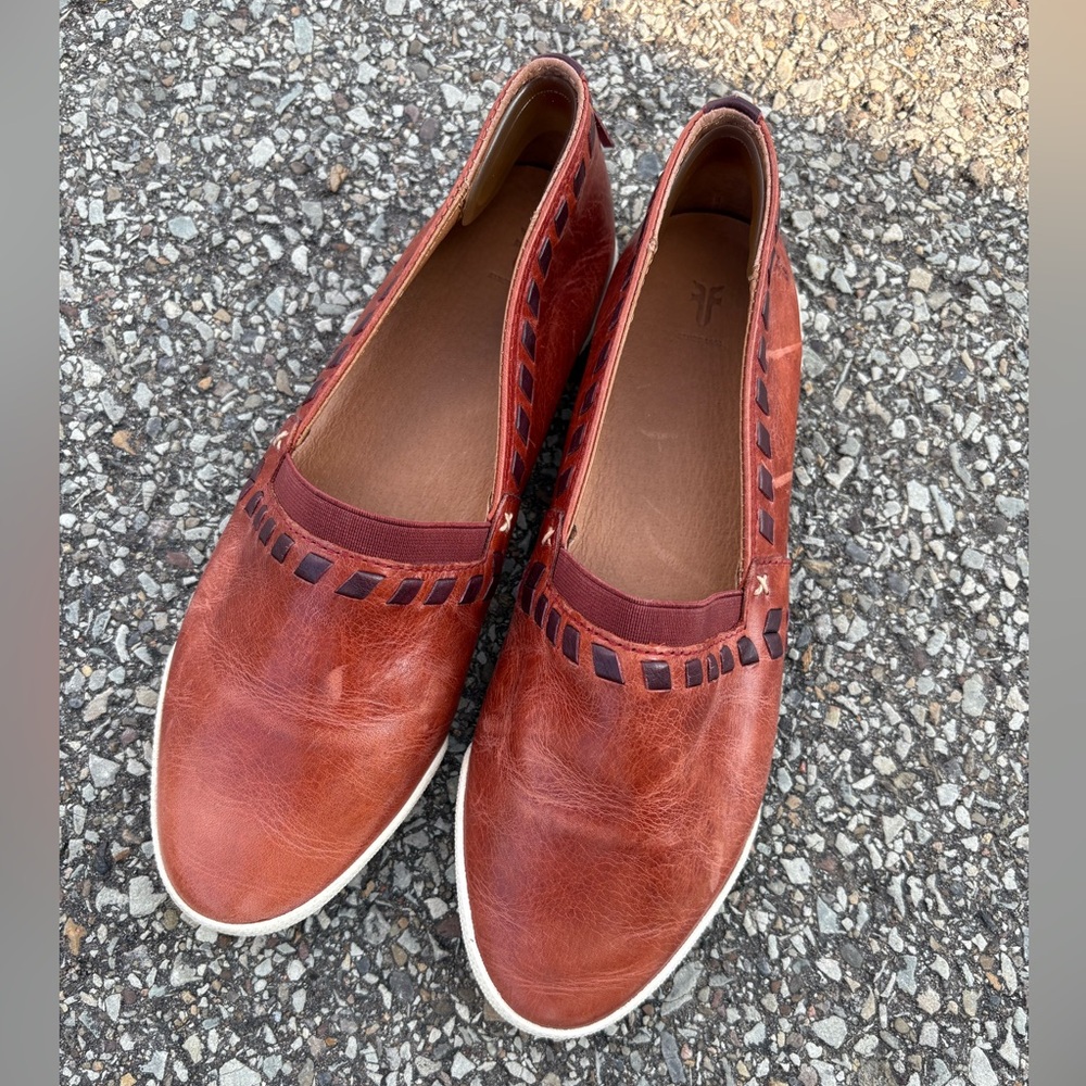 FRYE Melanie Women's Leather Slip On Sneaker Shoe Cognac Brown Flats Size 8.5
